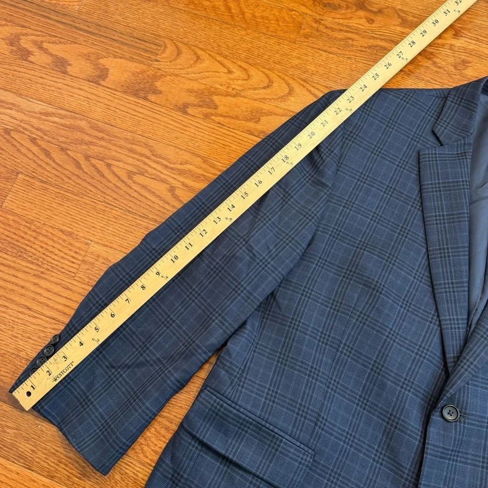 Jos. A. Bank Signature Sport Coat Mens 46S Short Tailored Fit Blue Wool Plaid